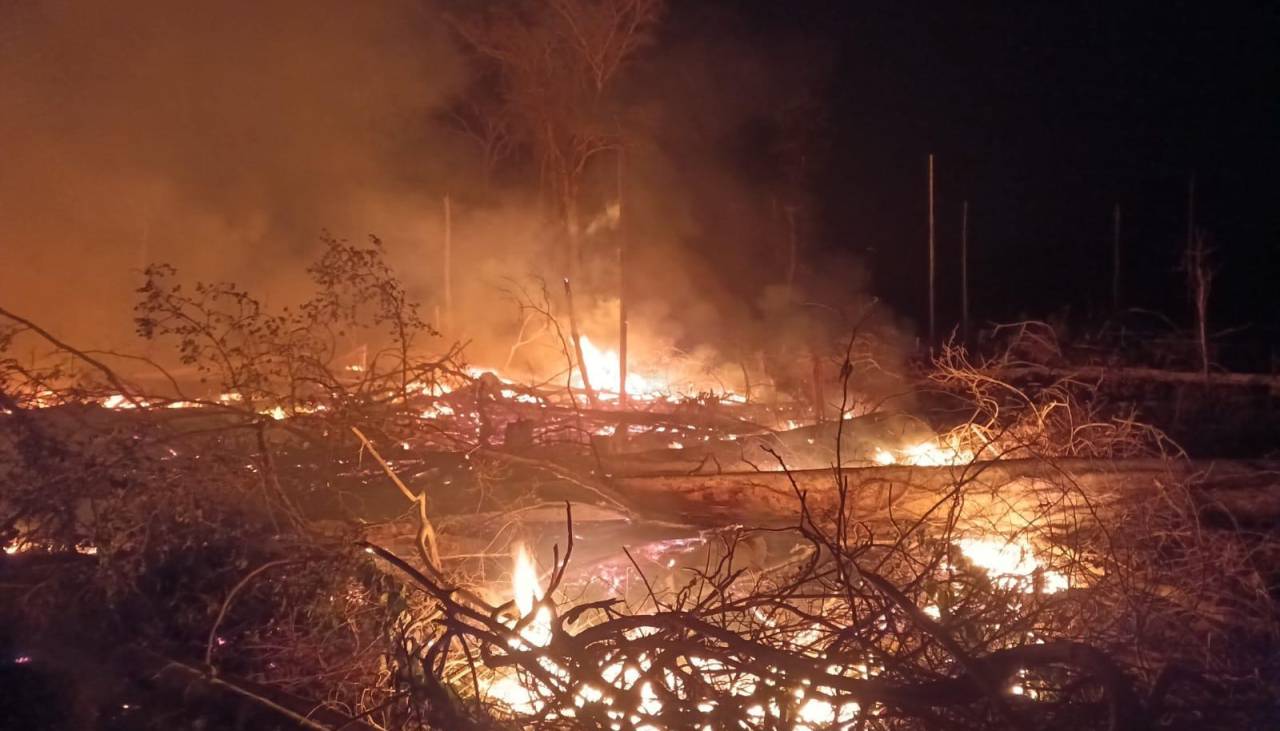 La devastada Ixiamas se declara en emergencia por los incendios; los comunarios urgen ayuda