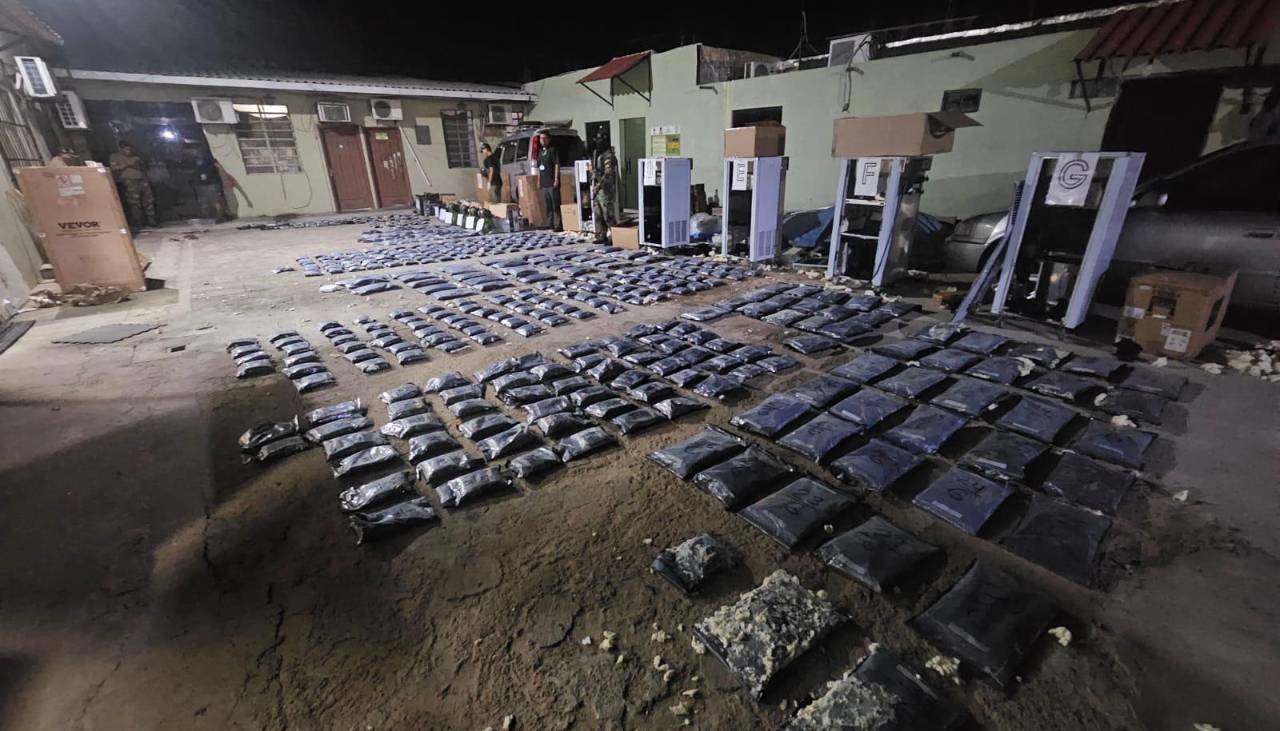 Detectan 356 kilos de marihuana en encomiendas en Viru Viru provenientes de Estados Unidos 