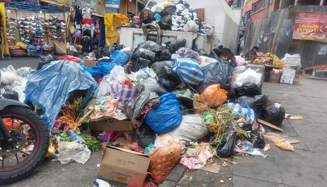 Diálogo por la basura: Alcaldía y La Paz Limpia buscan acuerdo para reiniciar labores a pleno