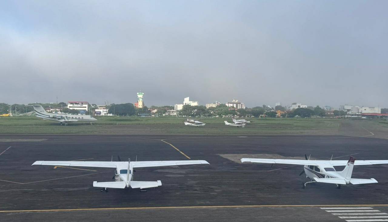 Santa Cruz: Neblina cubre este jueves la ciudad de los anillos, pero no afectó vuelos