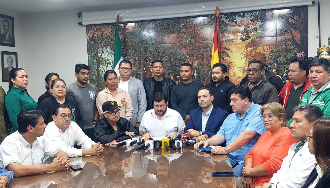Este viernes vuelve la atención en hospitales públicos de Santa Cruz; trabajadores aceptaron un cuarto intermedio en su protesta