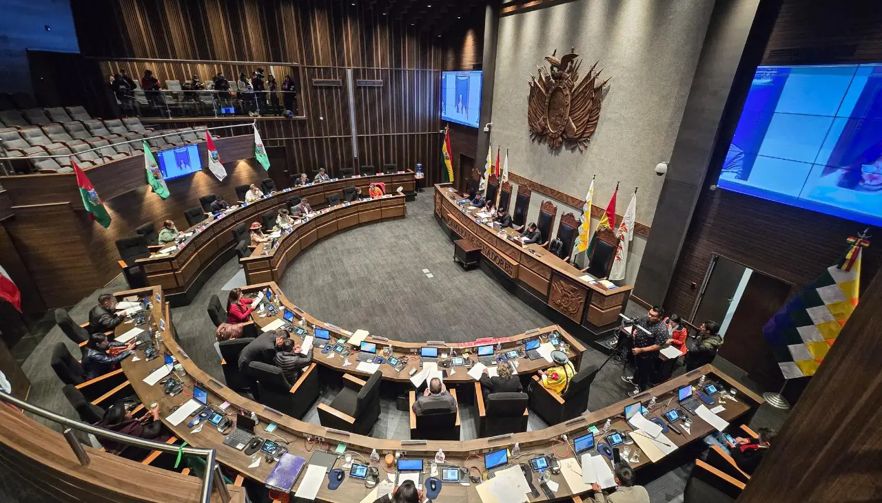 En sesión reservada, Senado trató este miércoles la lista de ascensos de la Policía y las FFAA 
