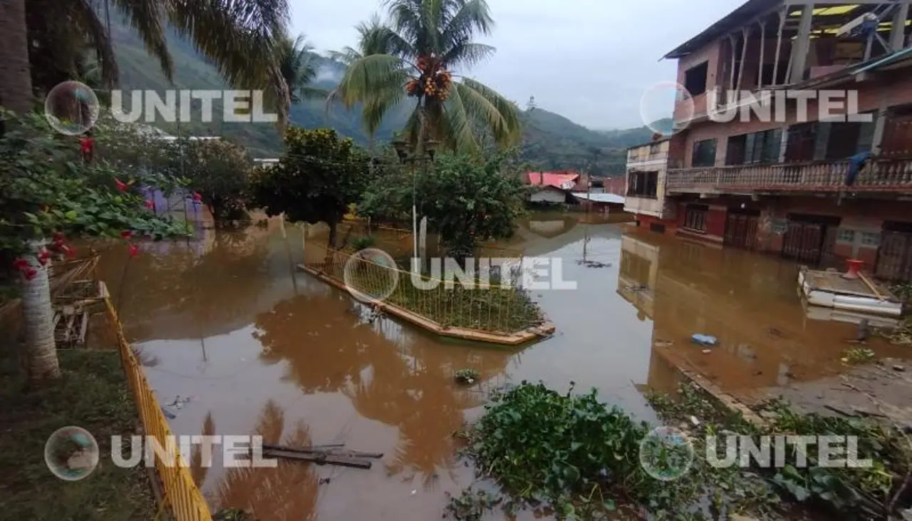 Gobernación de La Paz acusa a dos empresas mineras de provocar inundaciones en Tipuani