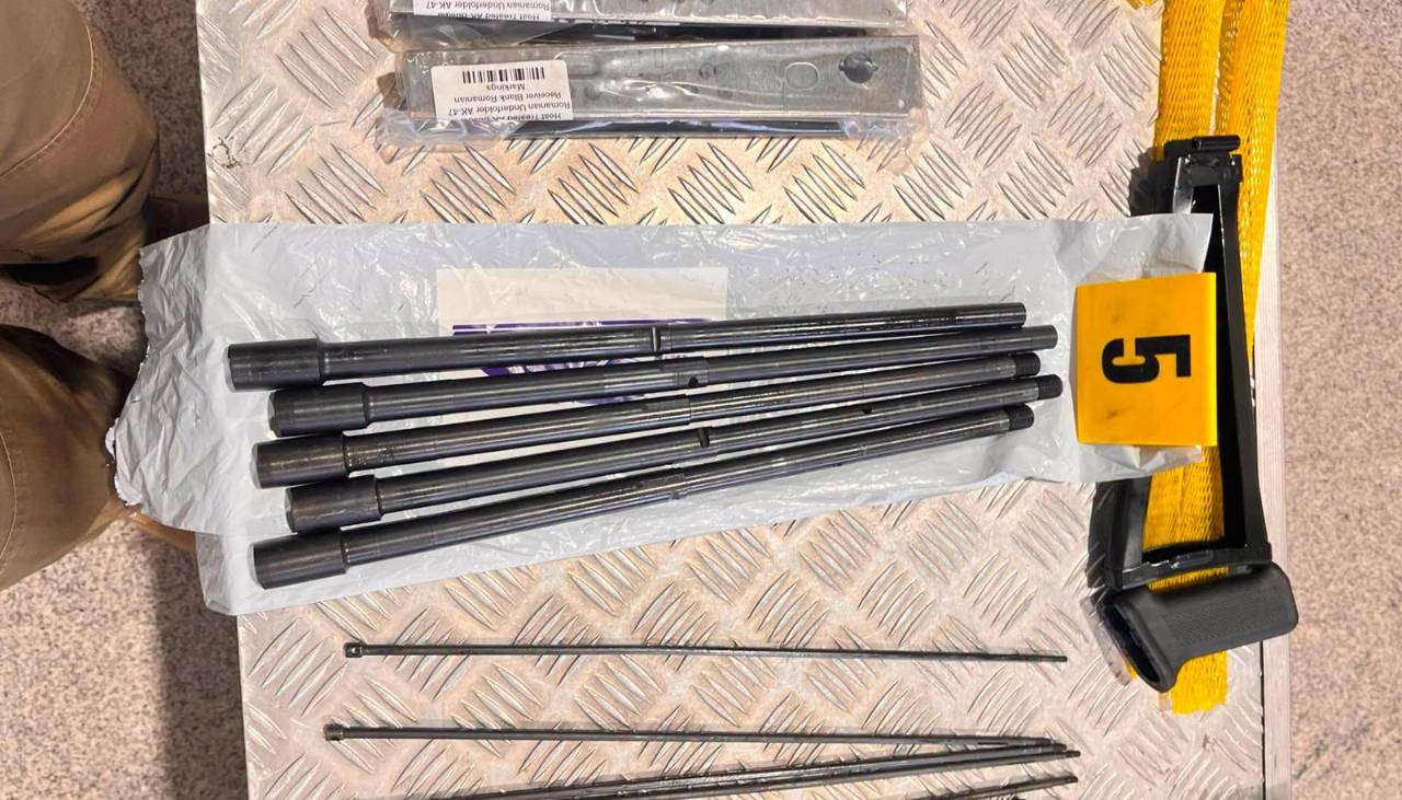 Caso armas en Viru Viru: Policía señala que el armamento no está completo y se investiga otros dos envíos previos