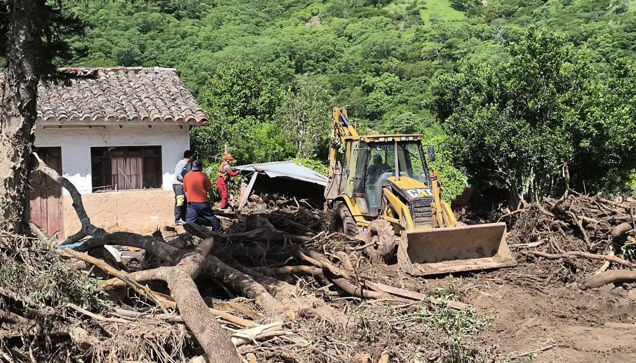 “No perdemos la esperanza de encontrarla”: Familiares buscan a Ramona, una adulta mayor desaparecida tras el desastre en Samaipata