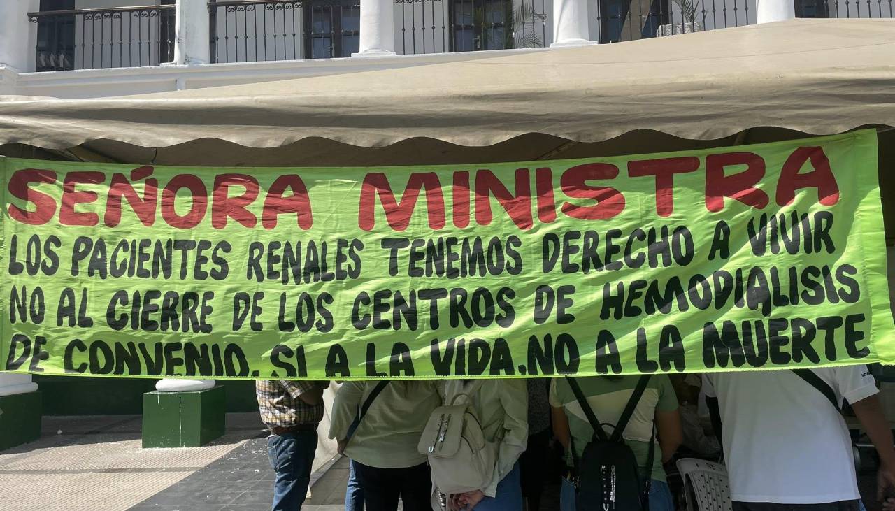 Pacientes renales, en alerta: Colegio Médico dice que la falta de pago a centros de diálisis es en todo el país