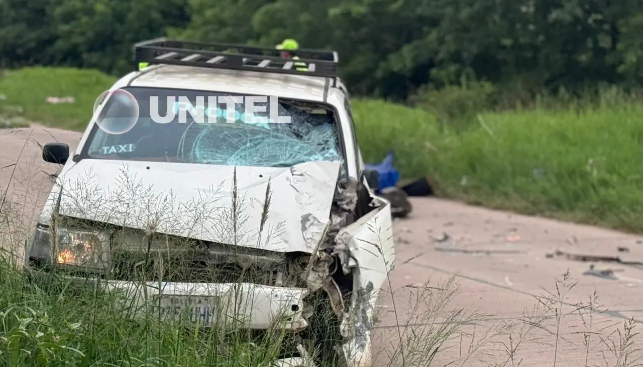 Un motociclista muere en un choque frontal con un taxi en la zona del Plan Tres Mil