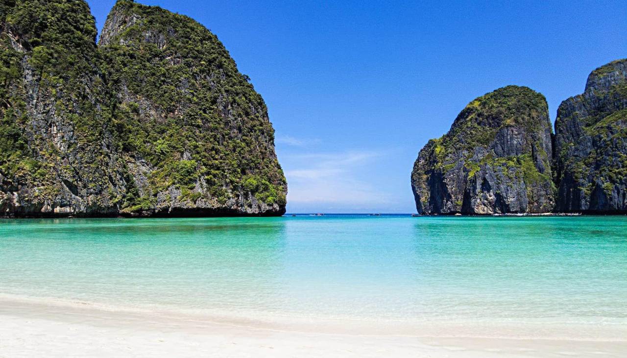 Tailandia reduce de 60 a 30 días la exención de visa de entrada para turistas de 54 países