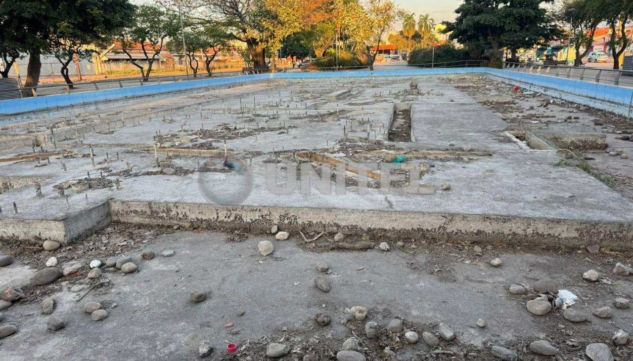 Baches y deterioro de obras en la capital cruceña son por falta de mantenimiento ante la iliquidez de la Alcaldía, dice Sociedad de Ingenieros