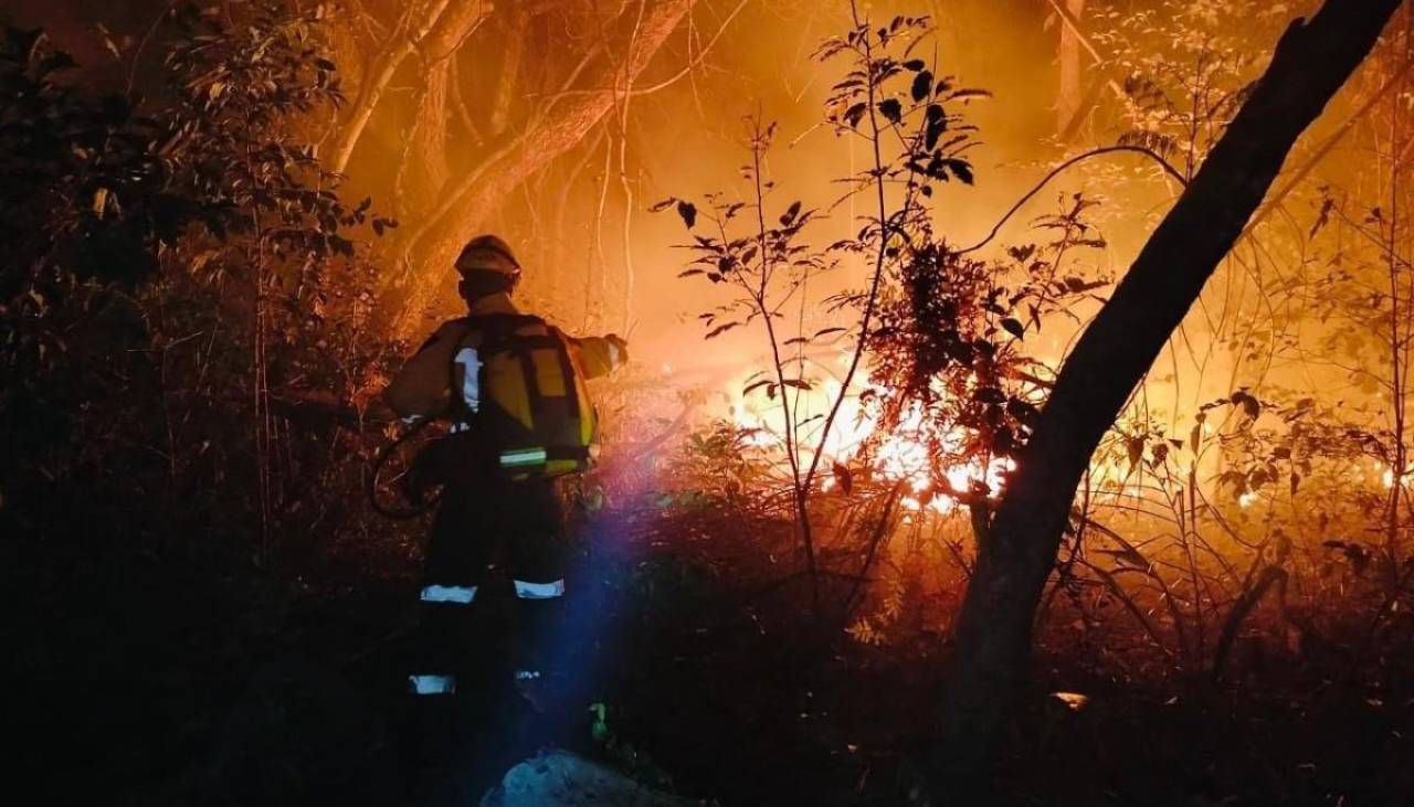 Pese a la lluvia, hay más de 40 incendios activos en Santa Cruz y la Gobernación reitera pedido para declarar desastre en Bolivia