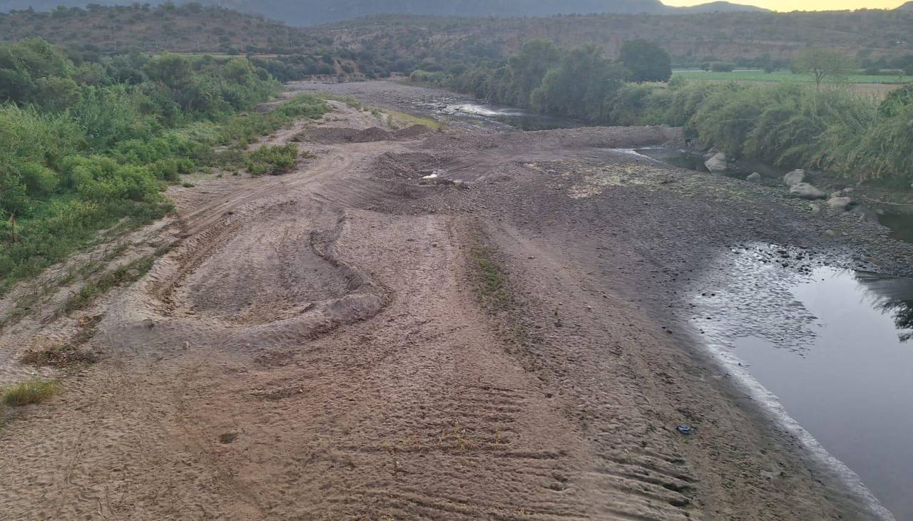 25 autoridades municipales se reunieron con el gobernador por la sequía que azota a Cochabamba