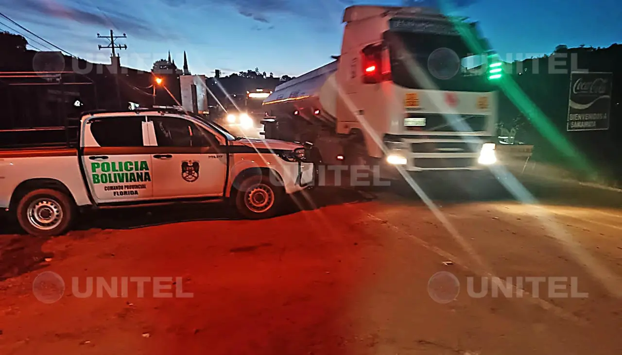 Rehabilitan el tráfico en la carretera a Samaipata tras la reparación de ducto dañado