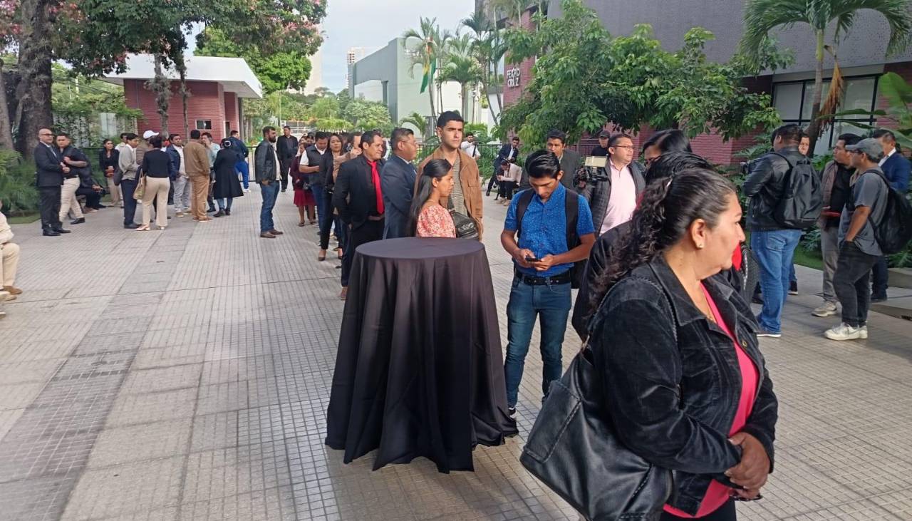 A nivel nacional inician los actos de entrega de credenciales a las nuevas autoridades subnacionales 