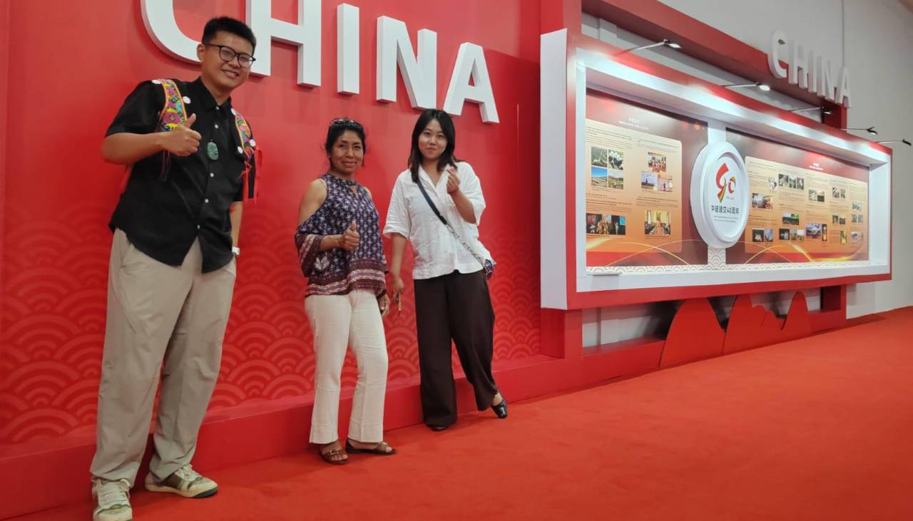 36 empresas chinas aterrizan en Expocruz para presentar el potencial del gigante asiático