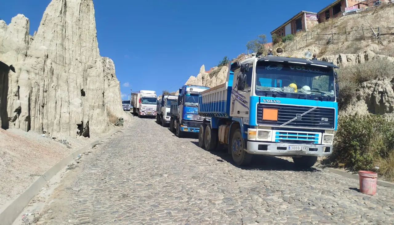 Entrega de alimentos en mercados de La Paz se retrasa por falta de combustible, advierten productores