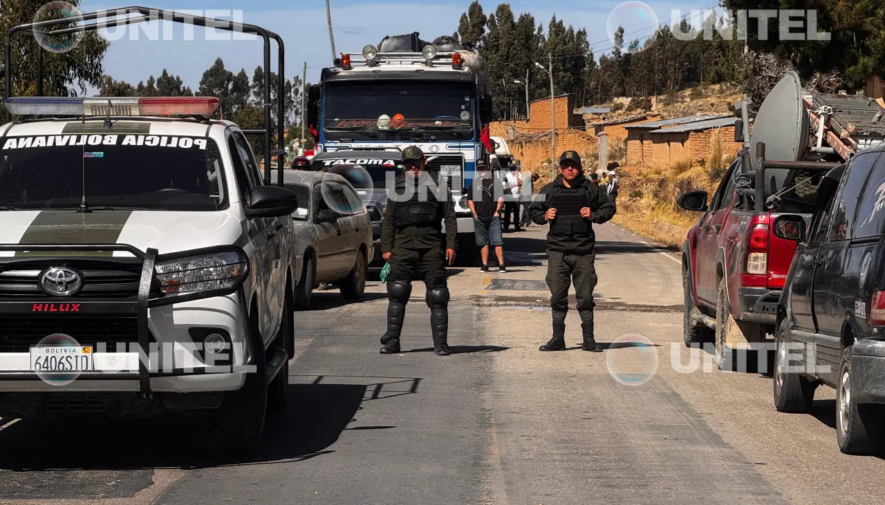 Gobierno informa que se restableció conexión oriente – occidente y que sólo hay bloqueos en el trópico