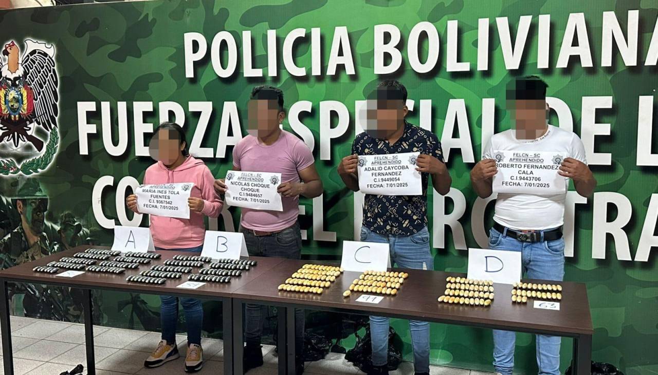 Aprehenden a cuatro personas, cada una llevaba más de 80 cápsulas con droga en el estómago