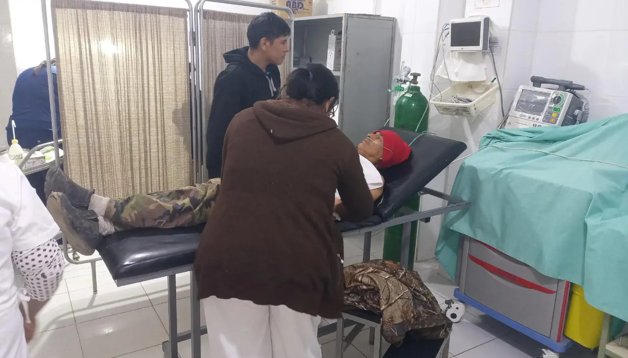 Trató de enterrarse para resistir el frío: Hallan a profesor que se perdió dos días en los valles cuando salió a cazar
