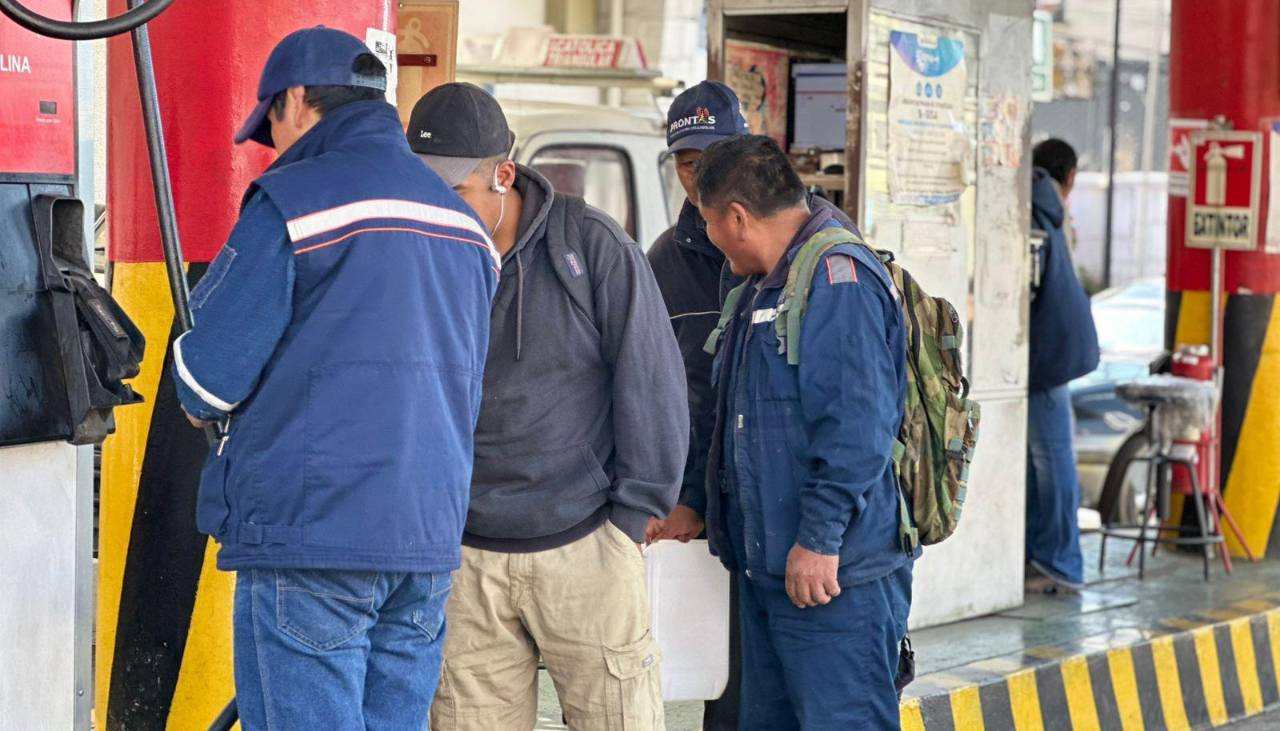 Filas por combustible: ANH dice que está realizando controles para evitar la carga reiterada de carburantes
