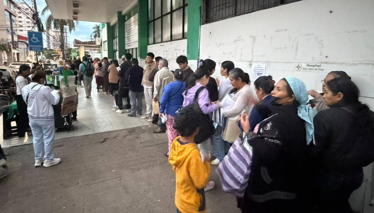Santa Cruz: Gobernación espera desembolsos estatales para frenar paro de salud 