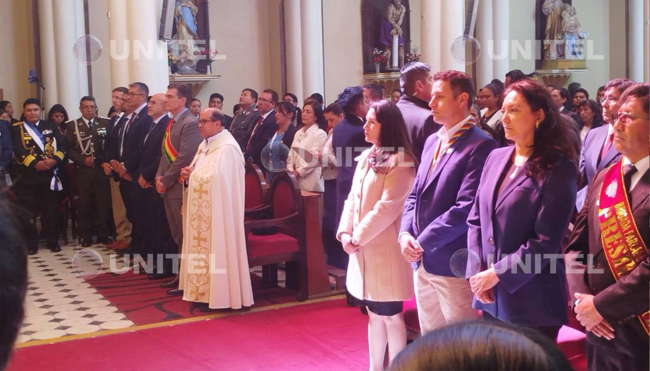 Un apretón de manos: Paz y Lara coinciden en el Te Deum por la gesta libertaria de Oruro