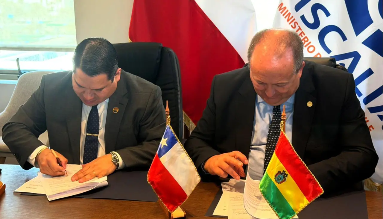 Fiscalías de Bolivia y Chile firman acuerdo para combatir delitos transnacionales