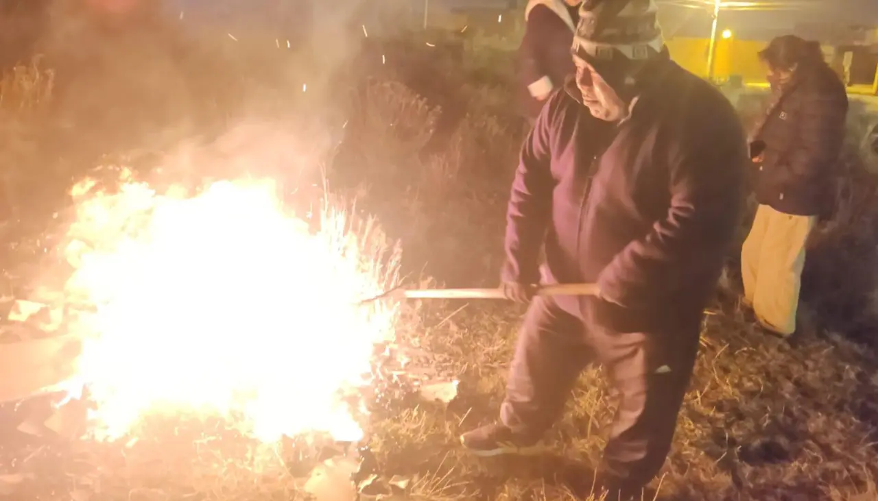 Más de 50 fogatas y una decena de incendios forestales fueron aplacados por las brigadas en La Paz y El Alto