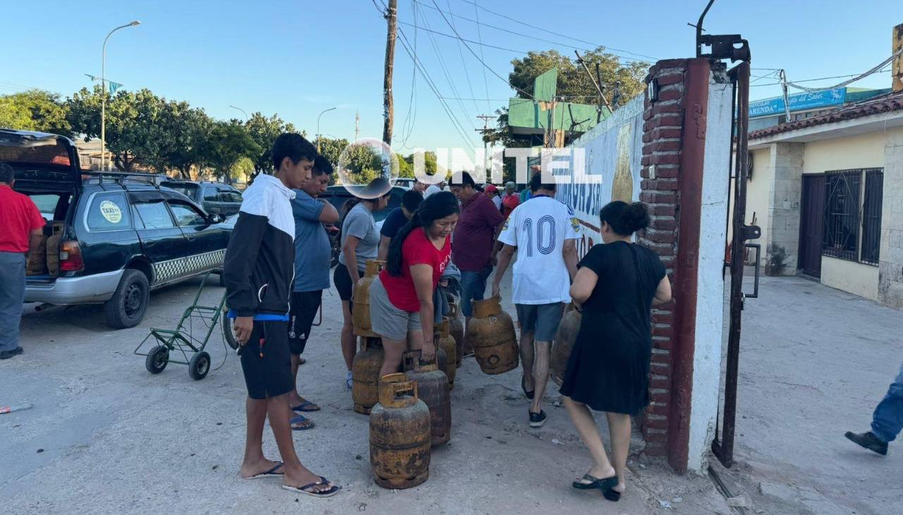 Viceministra sobre garrafas: De forma temporal se pide cédula de identidad y solo se puede comprar una