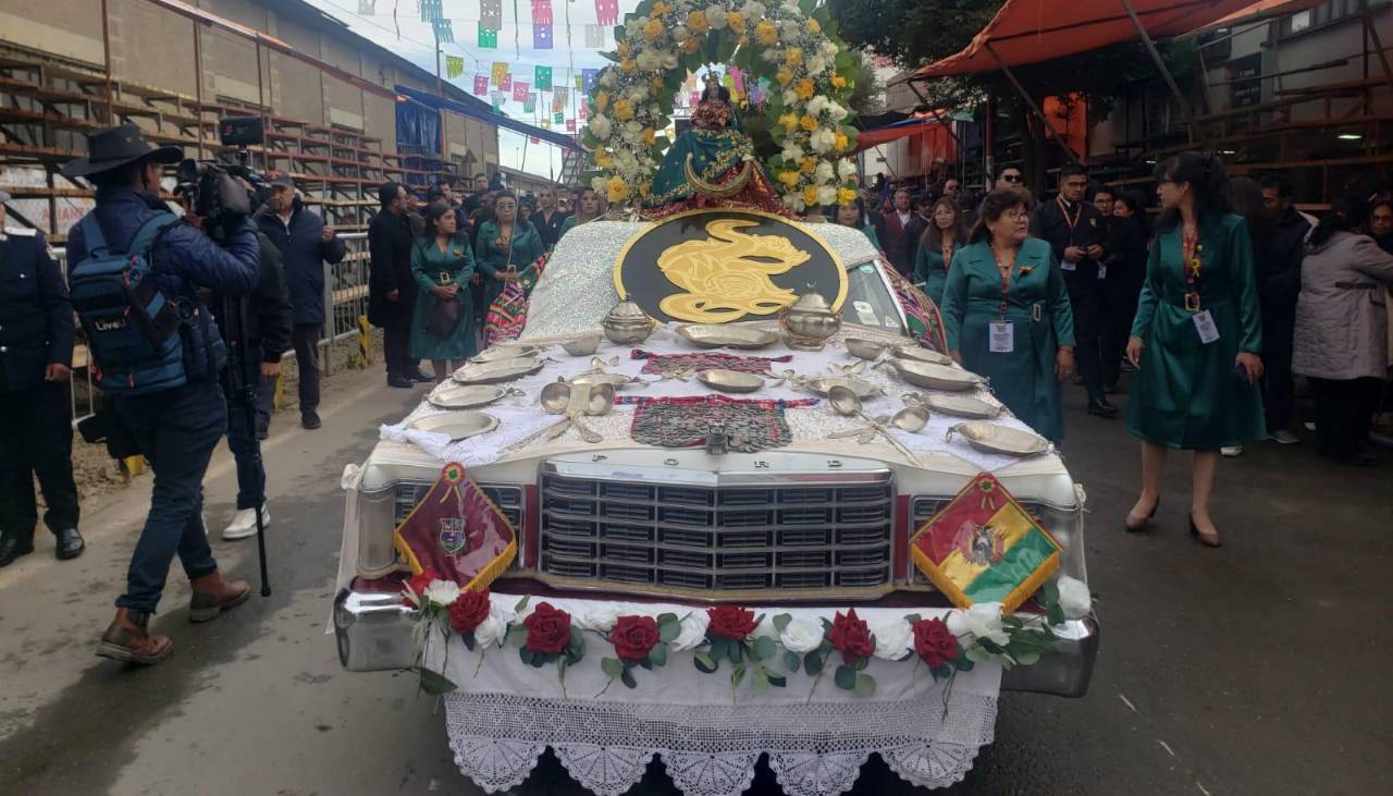 El Sábado de Peregrinación ya vibra en el majestuoso Carnaval de Oruro 