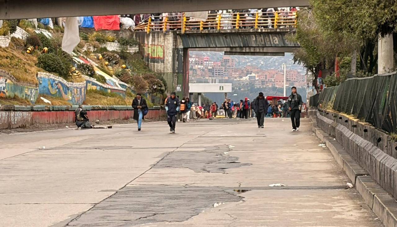 Bloqueos: Estas son las rutas alternas para llegar al aeropuerto de El Alto