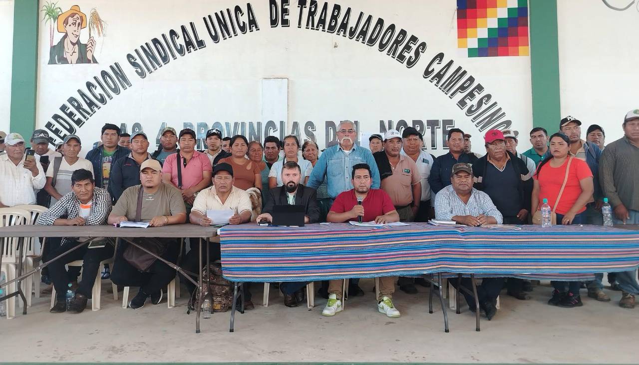 Campesinos se declaran en emergencia y dan 48 horas al Gobierno para derogar decreto sobre diésel