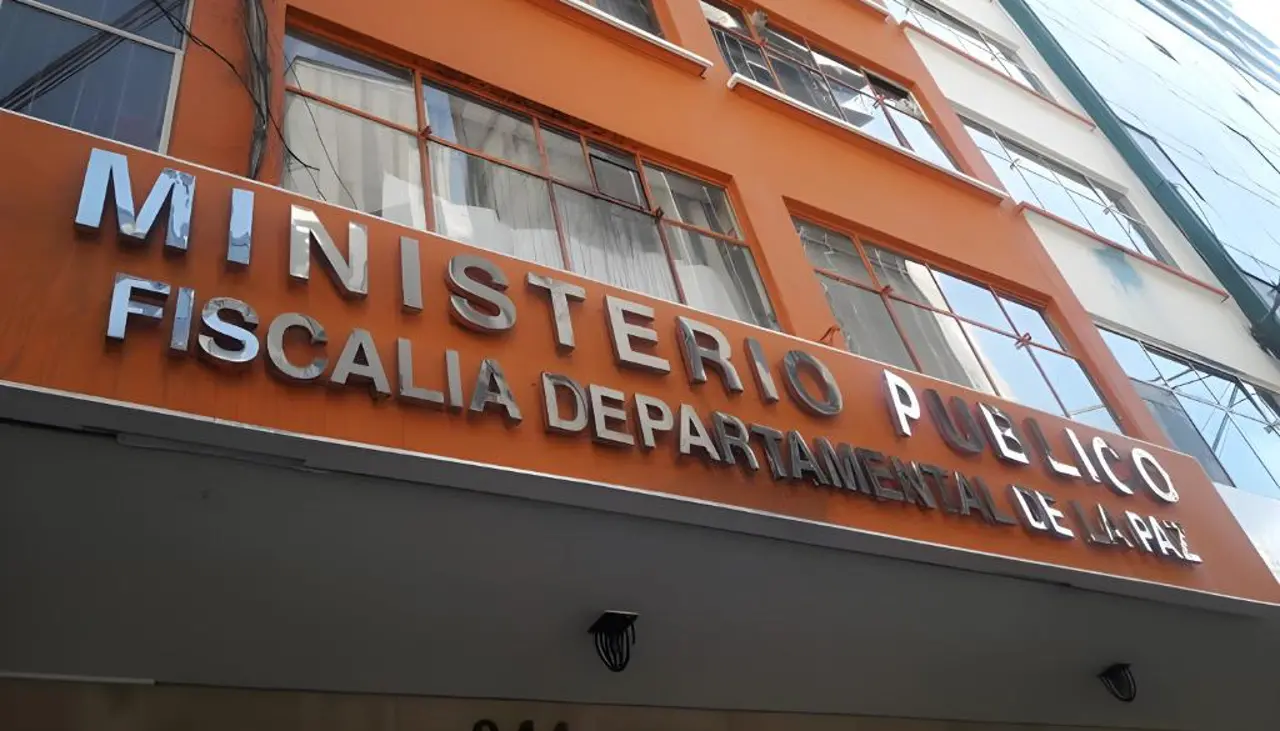 Botrading: Fiscalía imputa y pide detención la preventiva de paraguaya que figuraba como representante legal