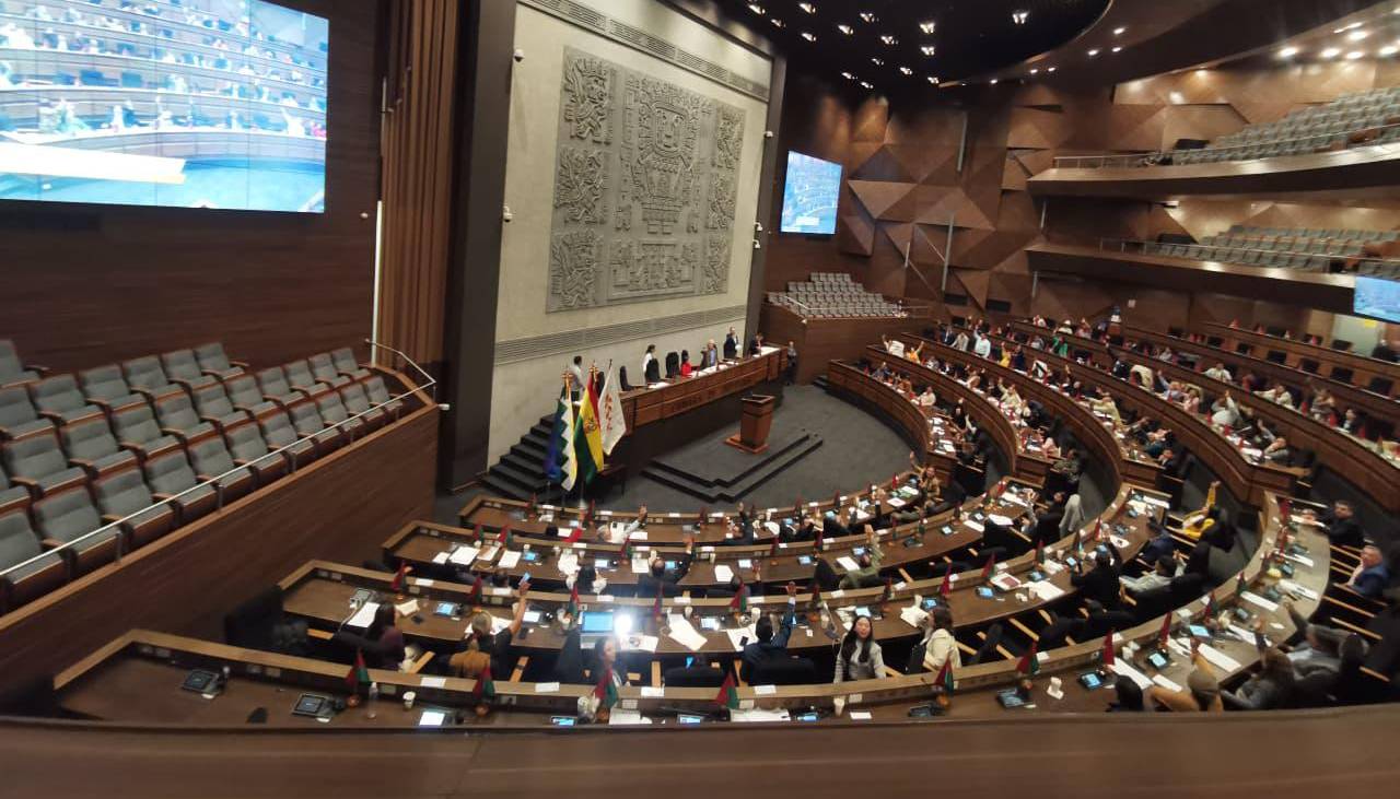 Cámara de Diputados aprueba préstamo de $us 500 millones del BID y lo remiten al Senado para revisión