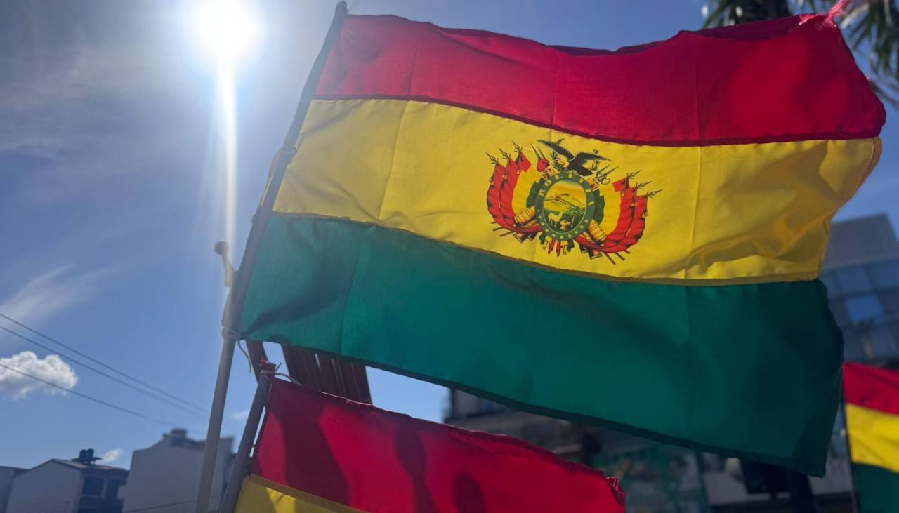 Informe especial: Bolivia celebrará 201 en medio de una crisis