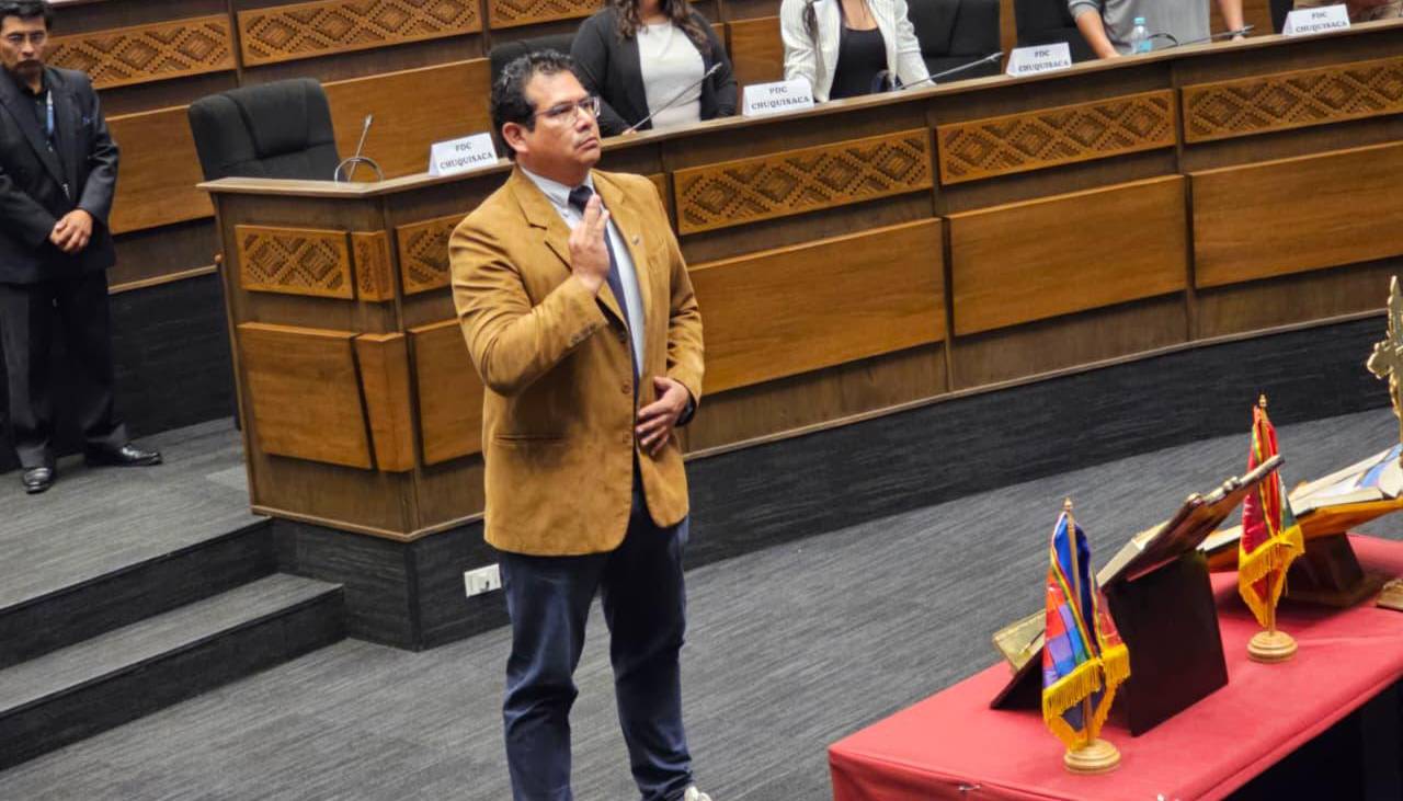 El chuquisaqueño Roberto Castro es elegido presidente de la Cámara de Diputados