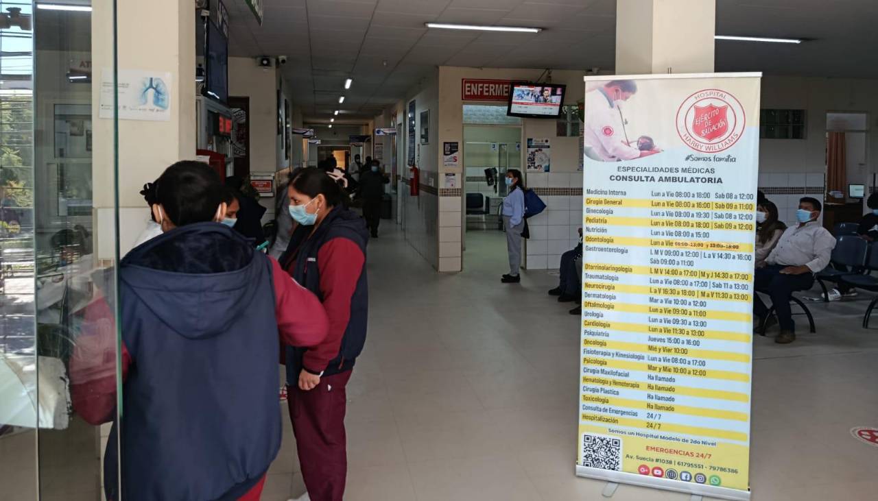 Joven fue apuñalada múltiples veces por su pareja quien huyó dejándola malherida