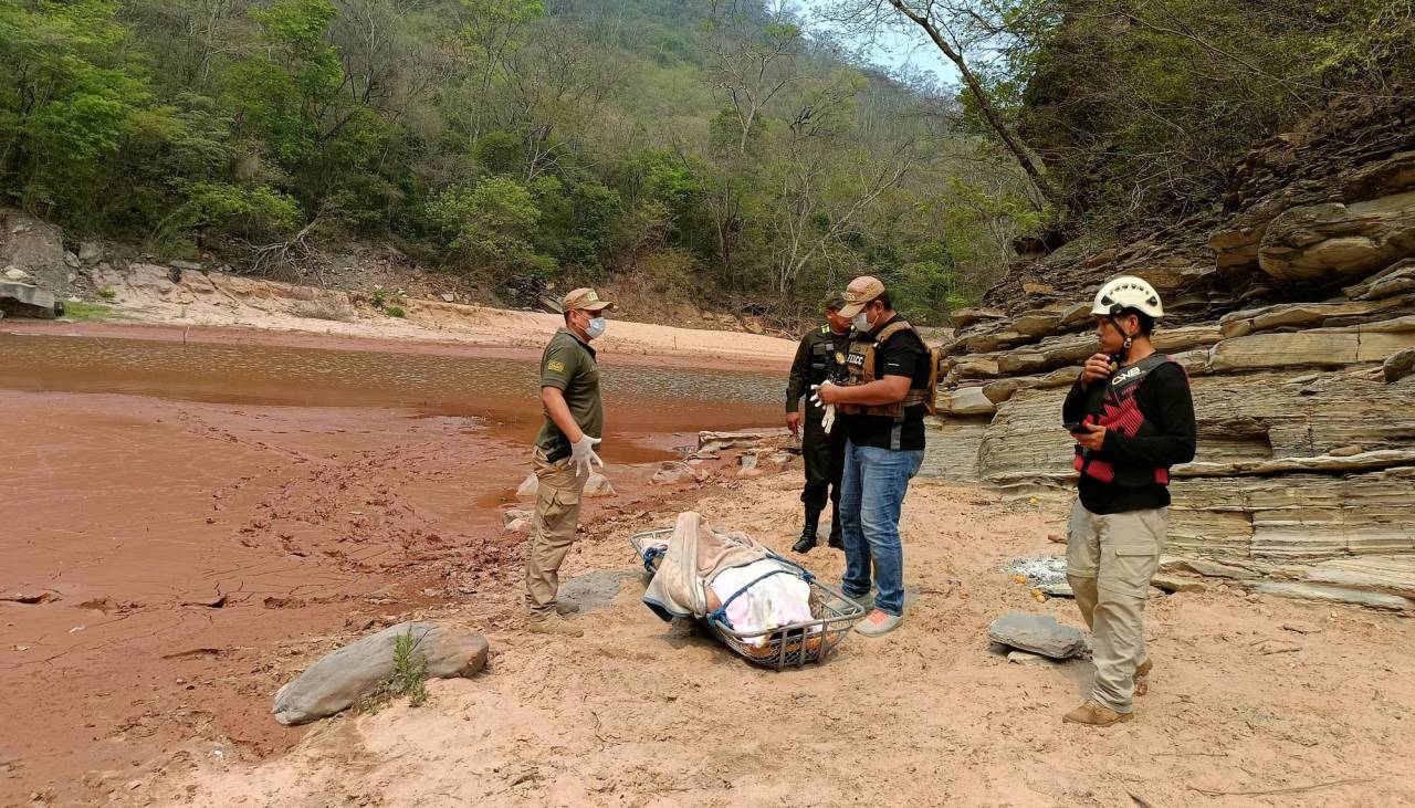 Un hombre muere ahogado en un río en El Torno: “Quiso demostrar a los niños que podía nadar en las profundidades”