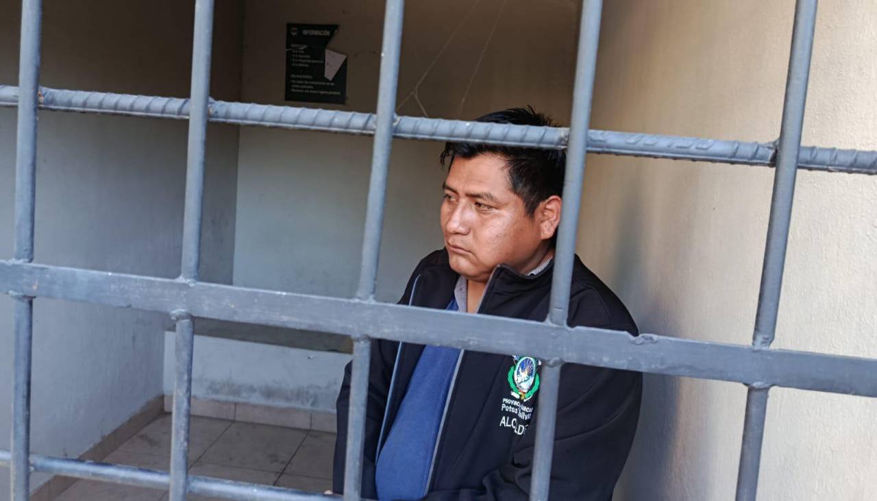 Aprehenden al alcalde de Torotoro por presuntamente conducir en estado de ebriedad 