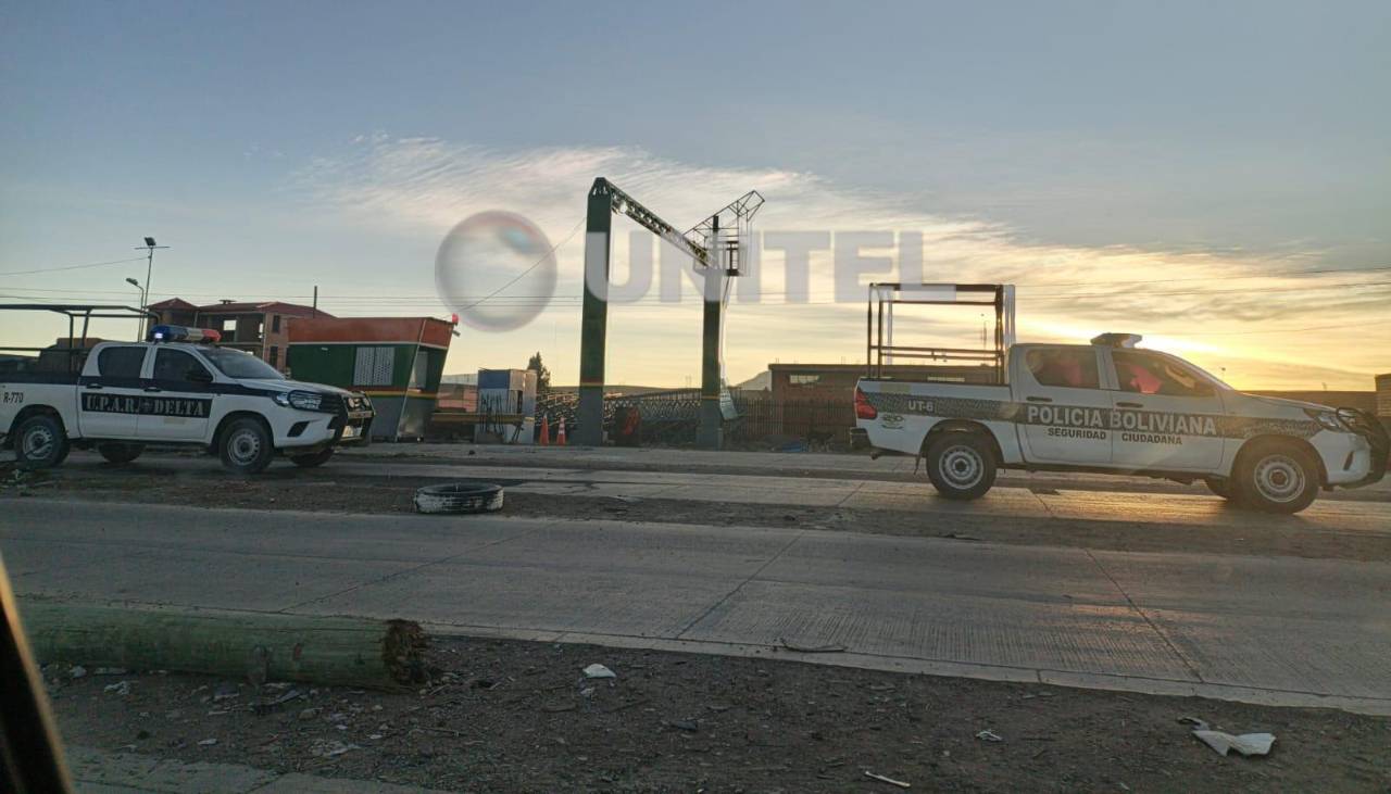 En medio de resguardo policial, trasladan a Mariaca al penal de Cantumarca de Potosí