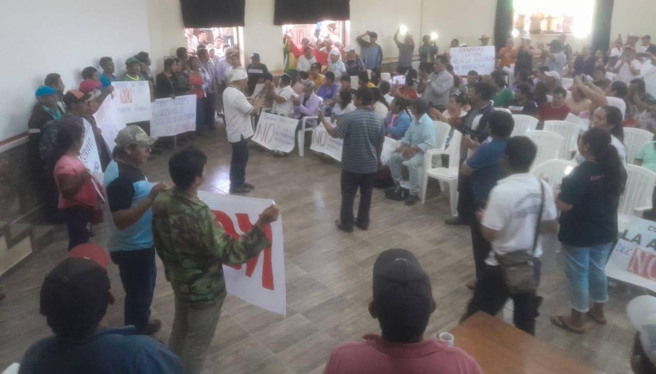 En San Antonio de Lomerío acatan paro cívico indefinido; rechazan la conversión del territorio a autonomía indígena