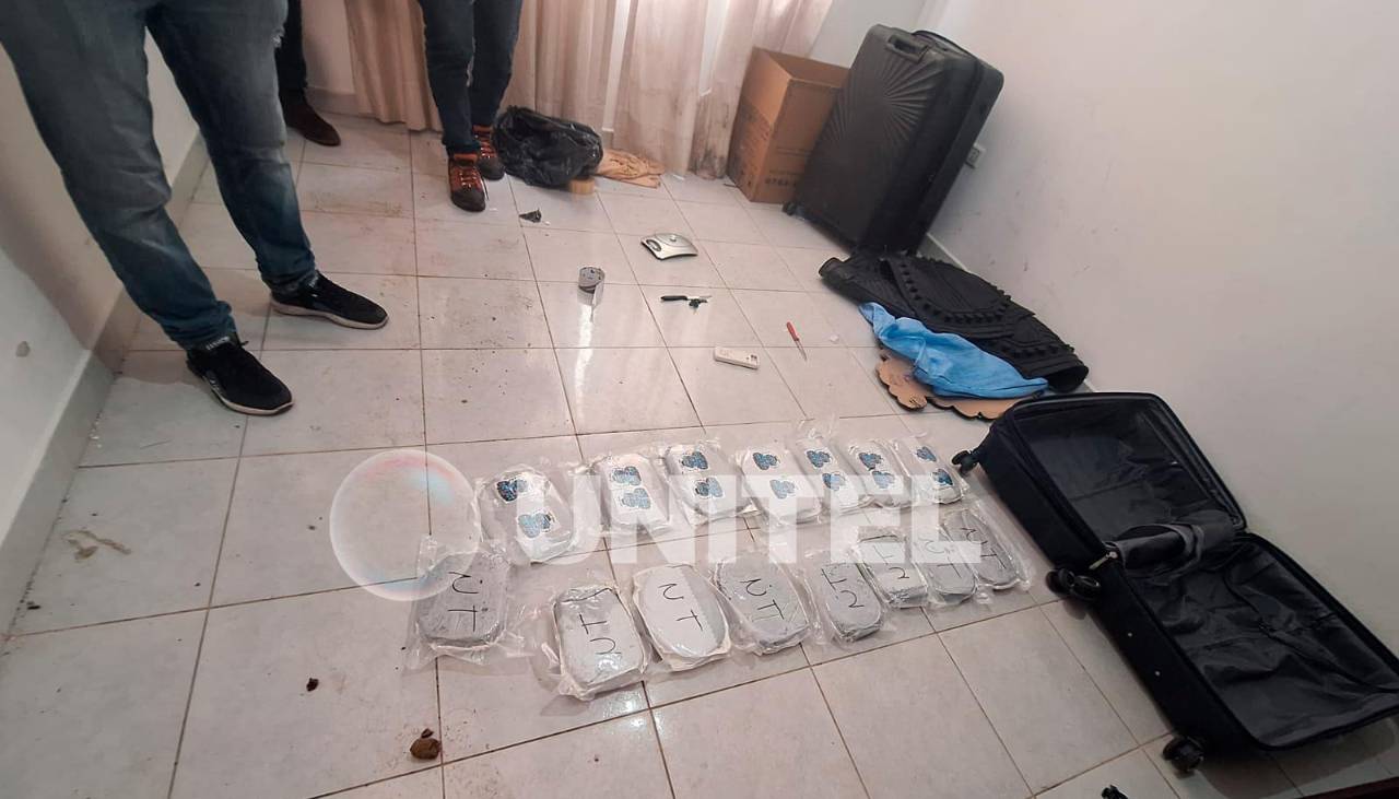 Tras denuncia de vecinos por “movimiento inusual”, Policía interviene un inmueble al norte de Santa Cruz