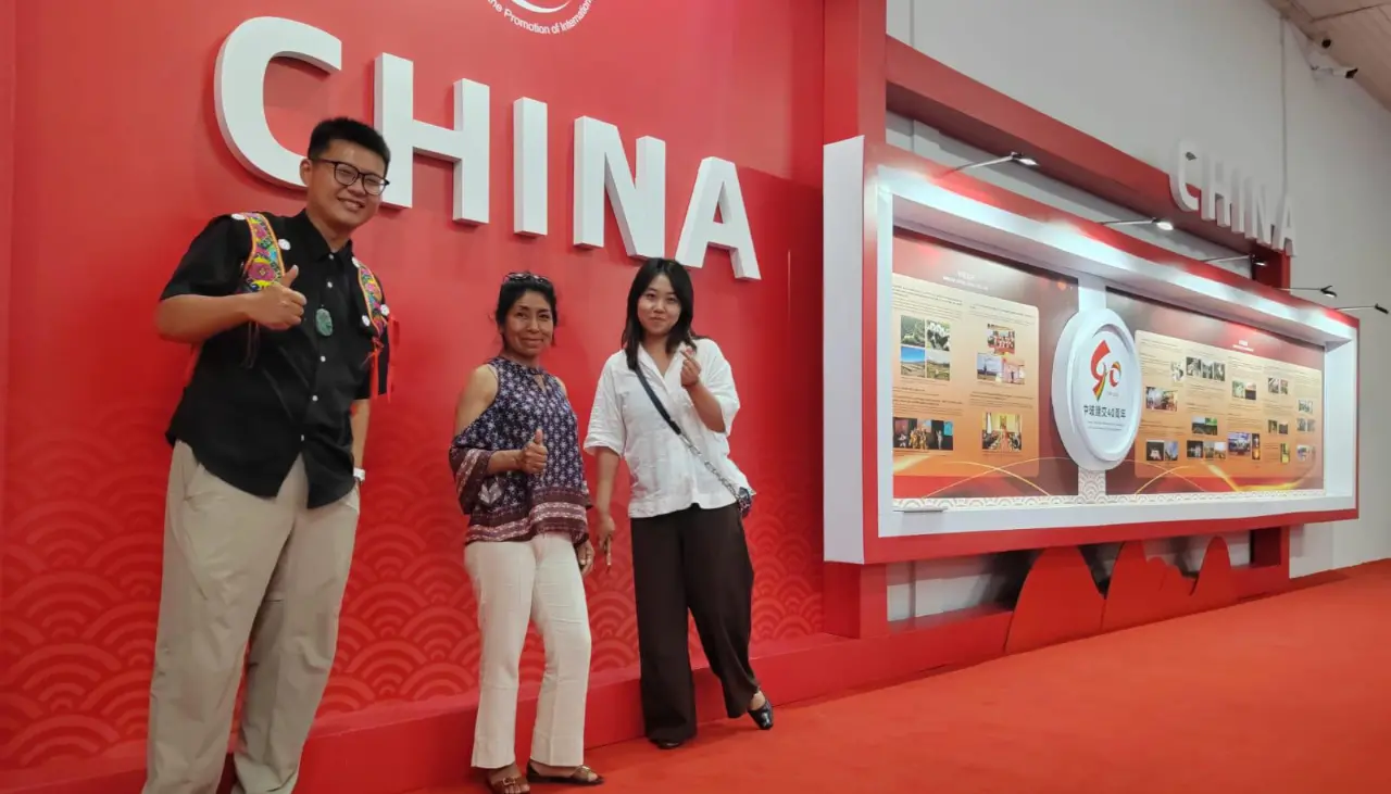 36 empresas chinas aterrizan en Expocruz para presentar el potencial del gigante asiático