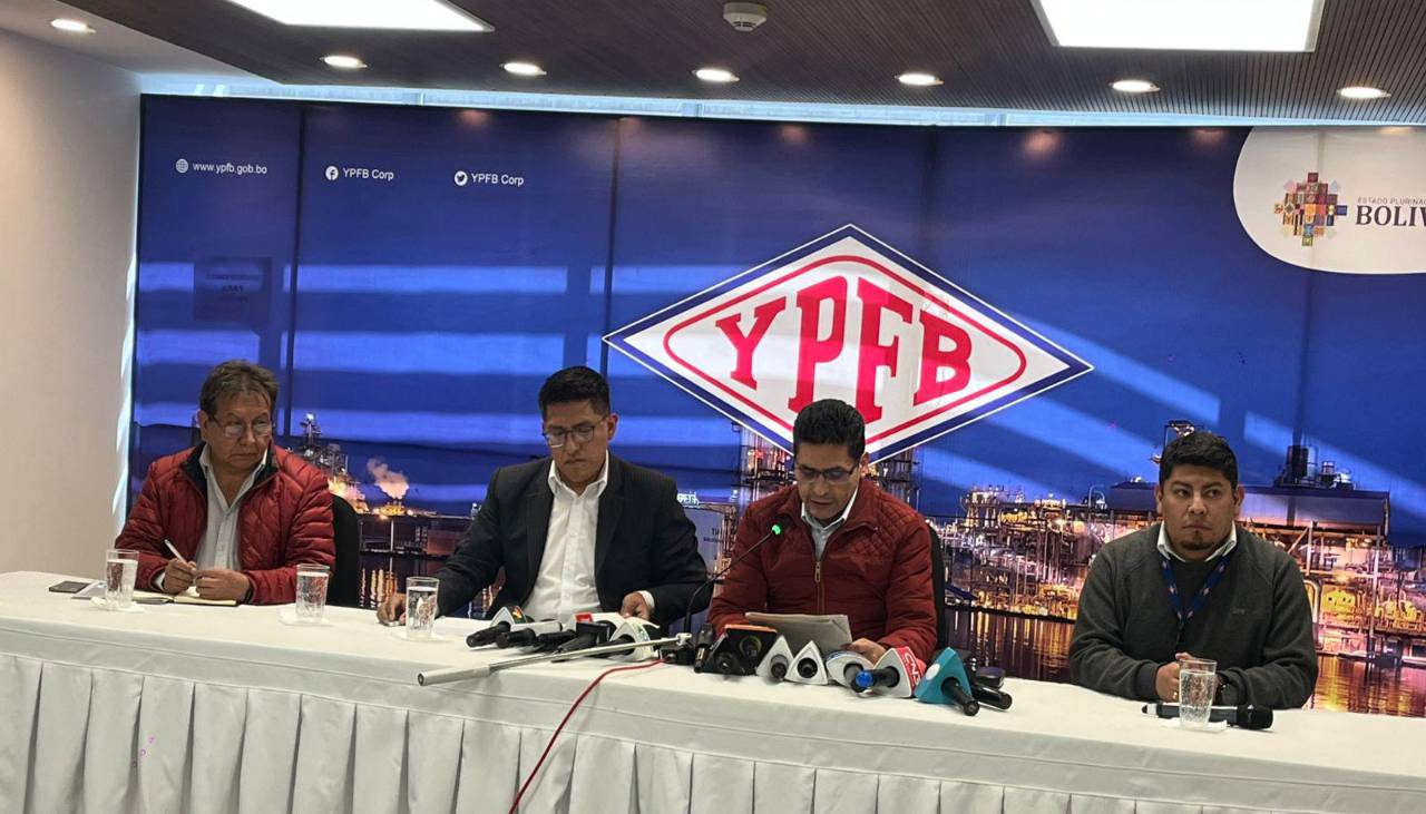 YPFB señala que la empresa sugerida por choferes para importar combustible no cumple requisitos