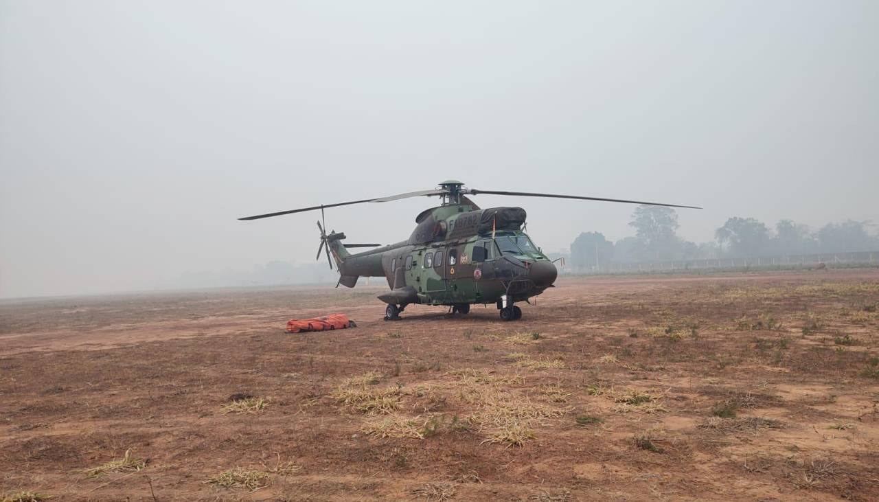 Densa humareda impide labores aéreas para mitigar incendios en Concepción