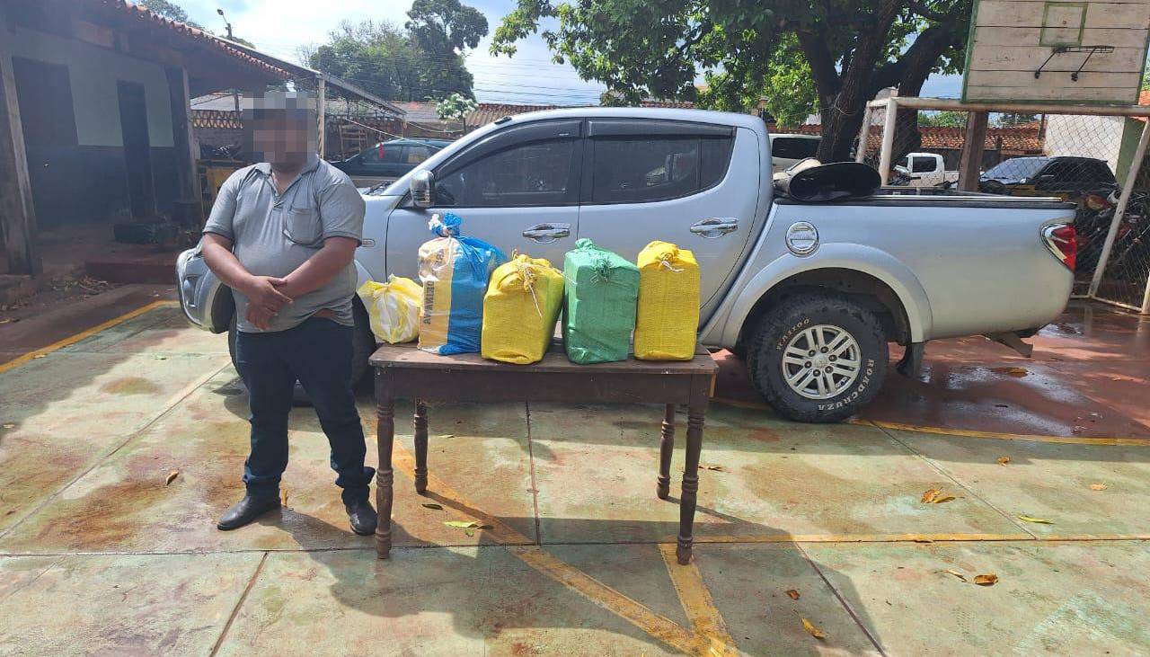 Realizaban un allanamiento por abigeato y terminaron encontrado varios kilos de droga en San Ignacio