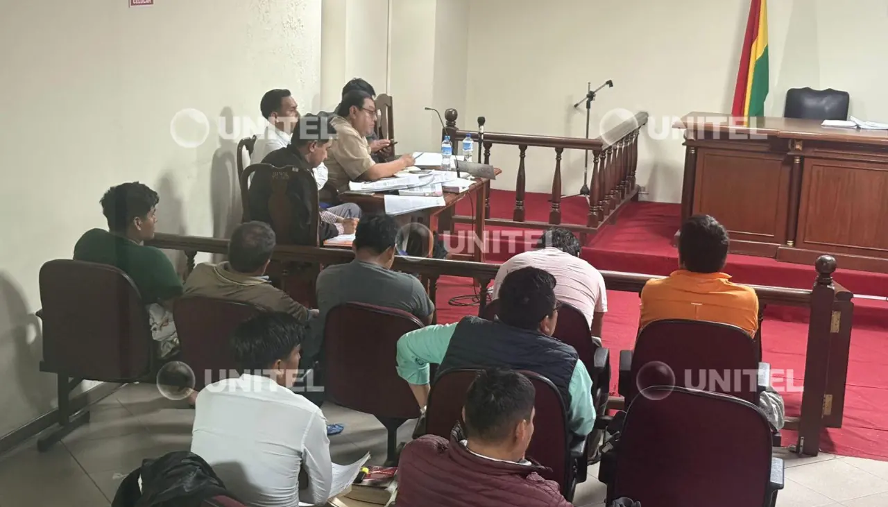 De los cinco aprehendidos en San Julián, dos son enviados a Palmasola y tres se defenderán en libertad