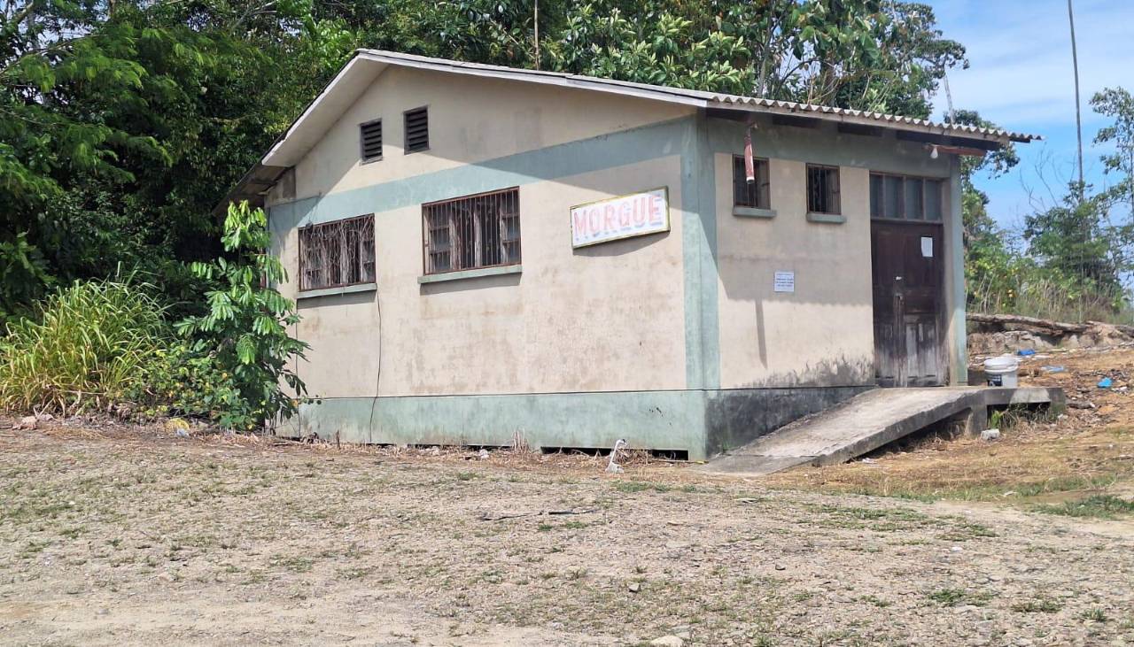 La Policía halló 18 casquillos en el lugar donde acribillaron a un mecánico en el trópico
