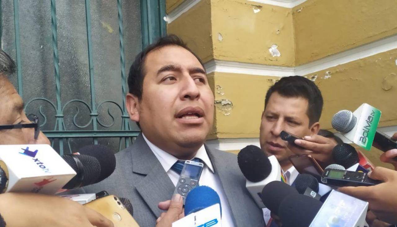 Santamaría sobre incremento salarial: Pide a los trabajadores a actuar con responsabilidad en sus peticiones