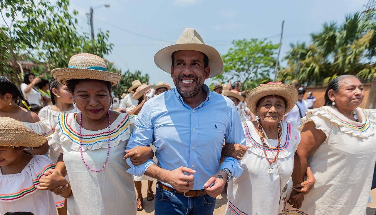 Camacho dice que Santa Cruz “se constituye en la respuesta a la crisis y en la vía de desarrollo económico” del país