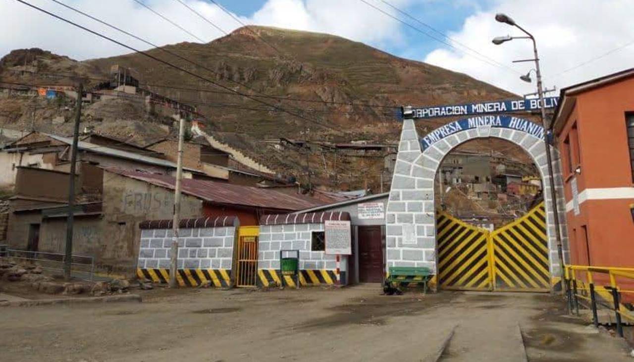Tragedia en Huanuni: Otro militar lucha por su vida en terapia intensiva y avanzan las pesquisas